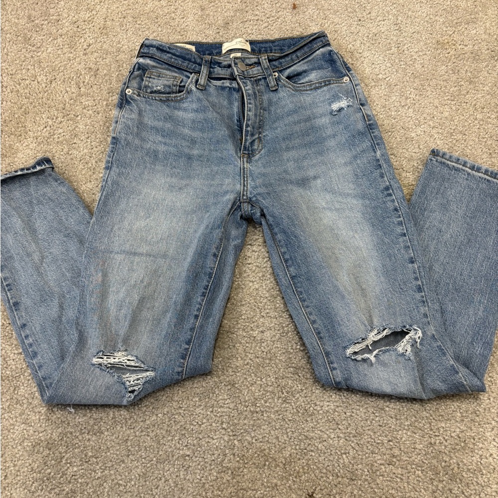 Universal Thread Light Blue Boyfriend Jeans